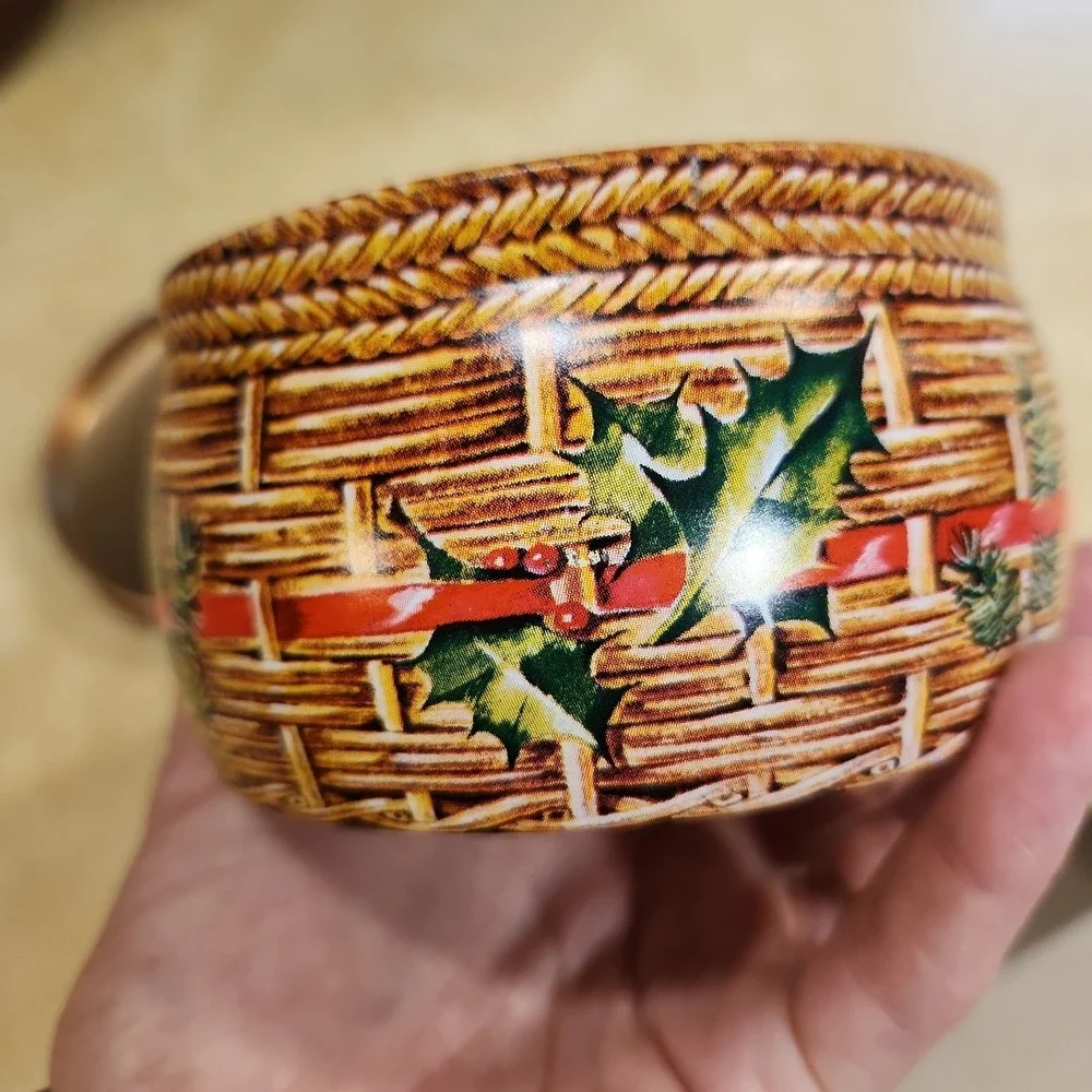 Vintage Avon Collectible Tin Basket with Apples‎ & Holly Christmas Holiday Decor